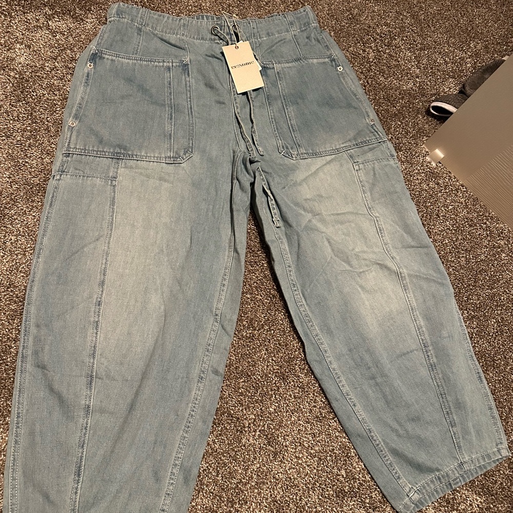 eesome Light Blue Wide Leg Jeans